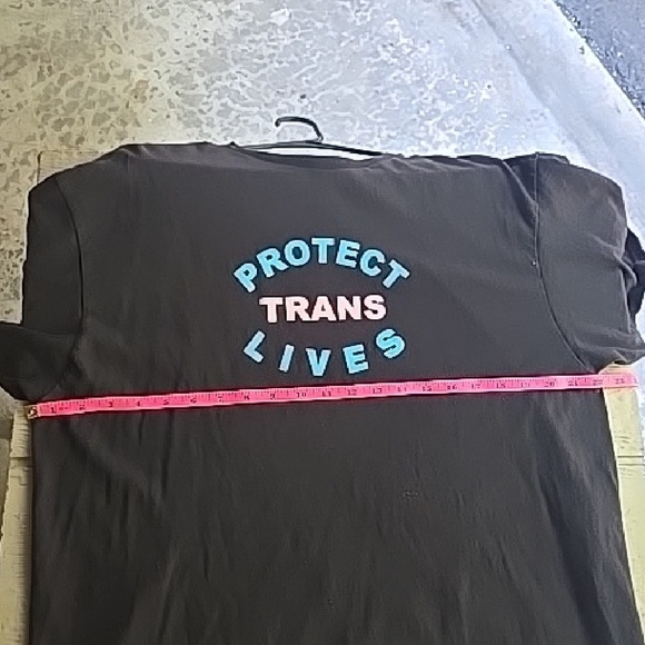 The Phluid Project Charcoal Tee with Empowering Message - Picture 6 of 9